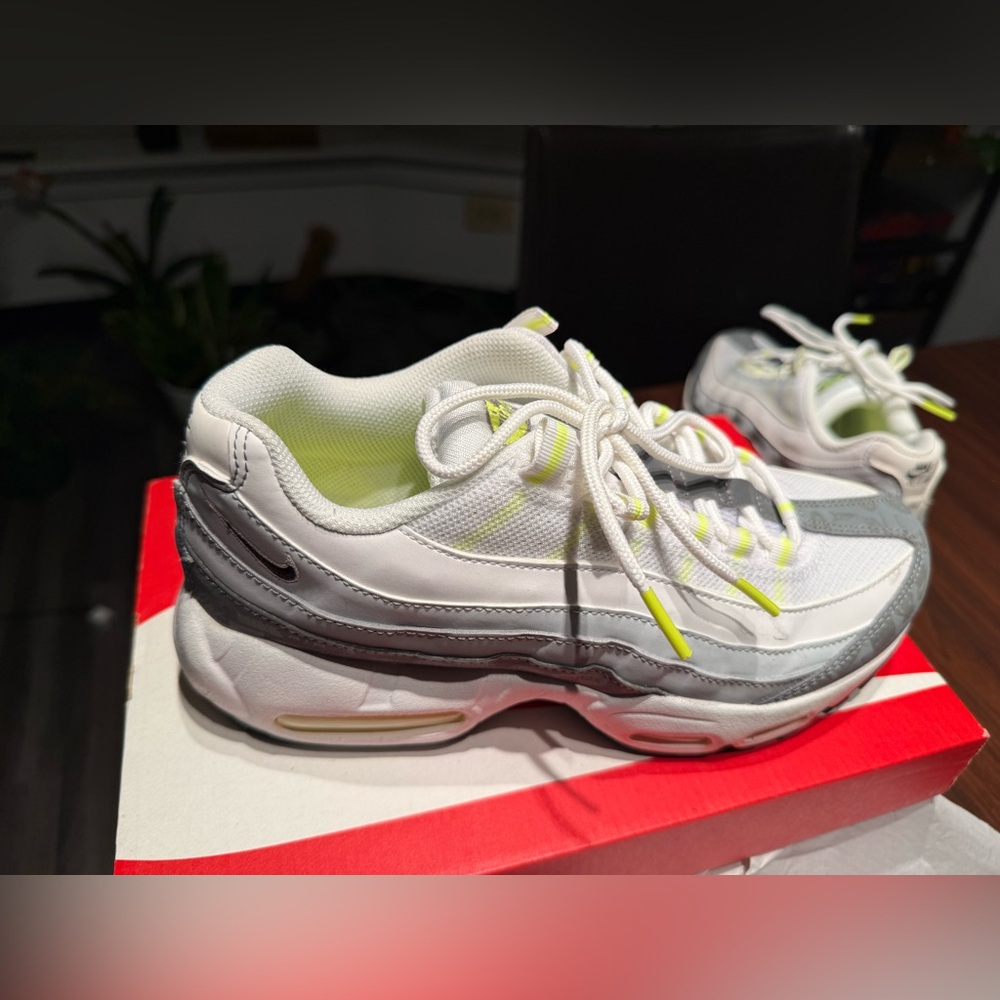 Air max 95: White and Gray Sneakers with Neon Accents
